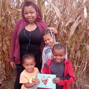 Meet your Posher, Sabrina